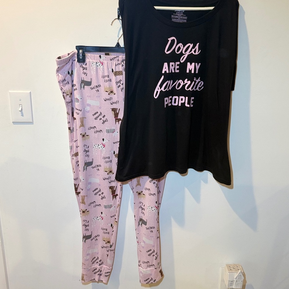 2x Joyspun Sleep set - Capri pants & T-shirt